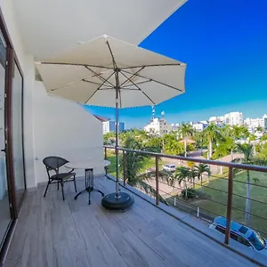 Modern Stylish Apt. Steps Away From The Apartment Nuevo Vallarta